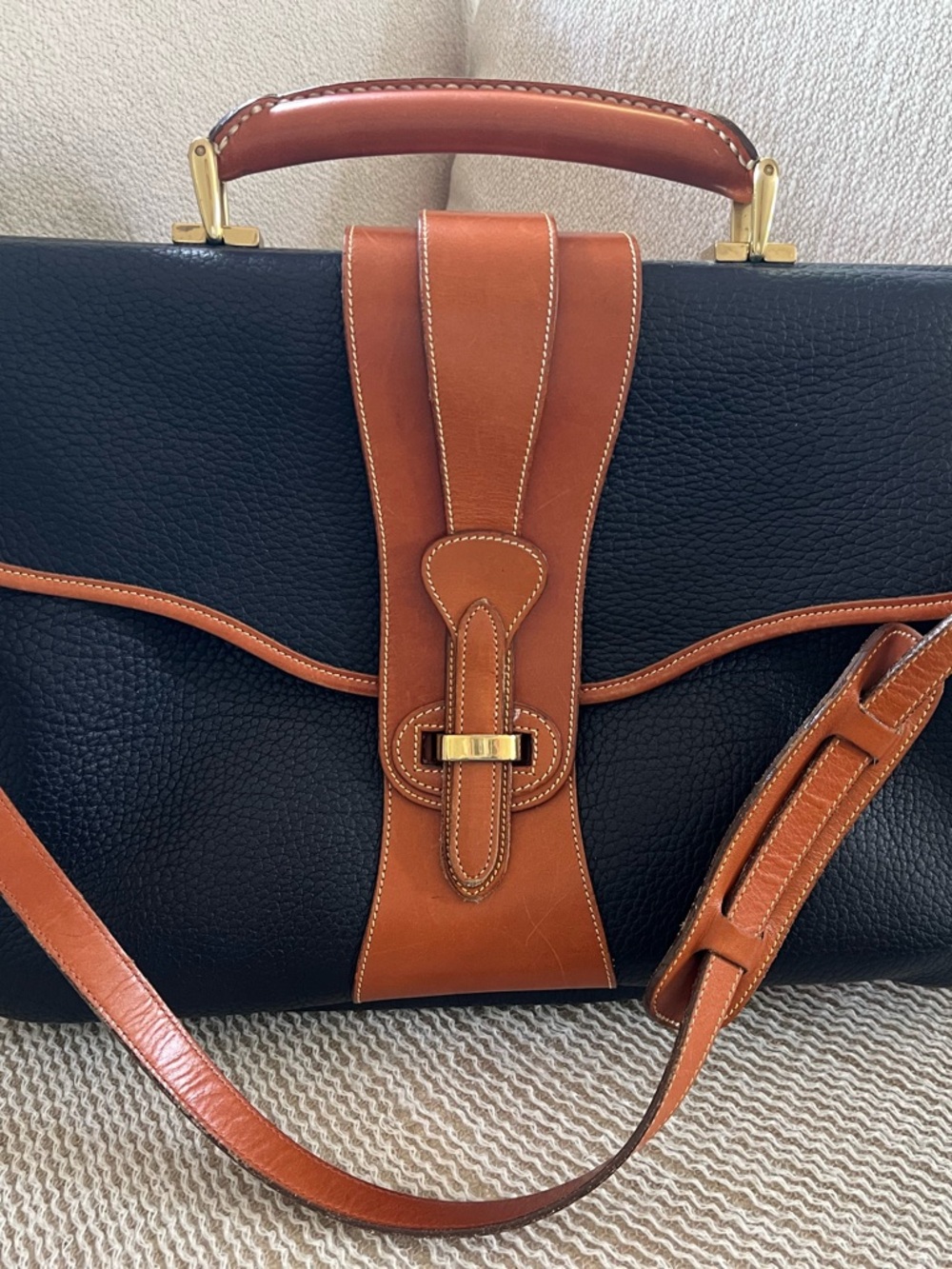 Vintage Dooney & Bourke AWL Leather Briefcase Unisex Black Crossbody Bag USA